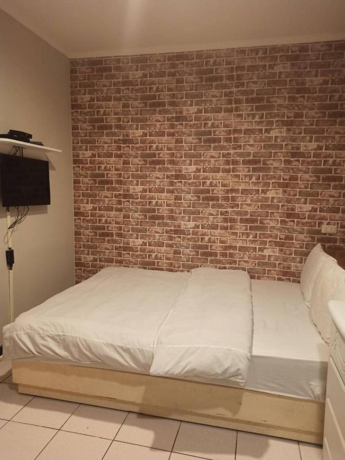 Hua Bin Hotel Yilan ภายนอก รูปภาพ