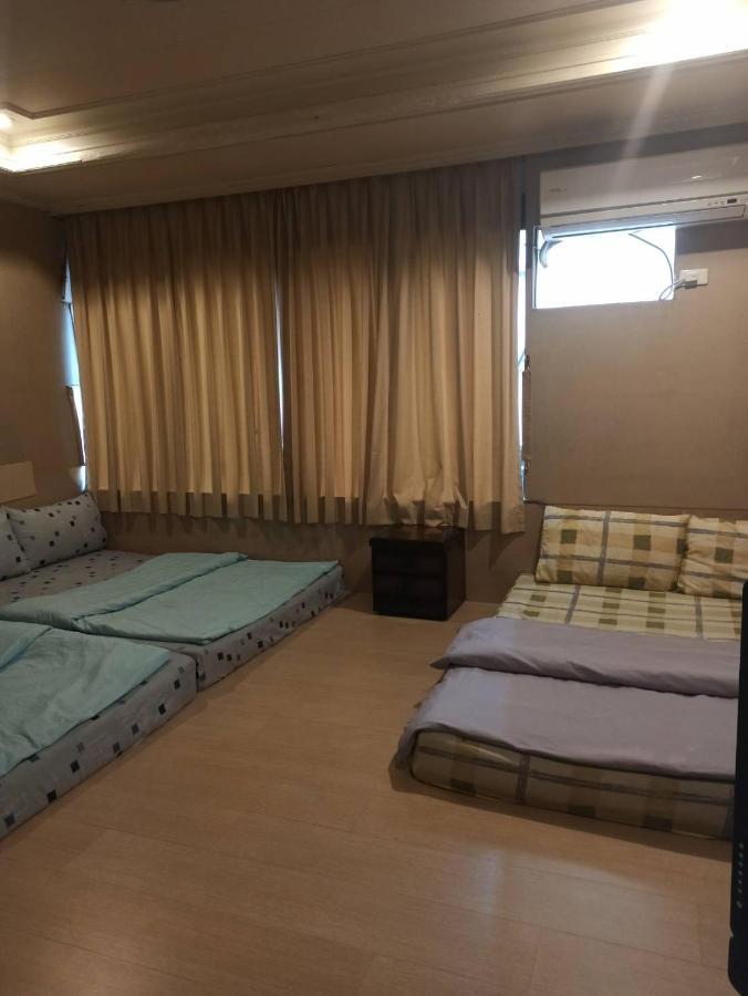Hua Bin Hotel Yilan ภายนอก รูปภาพ